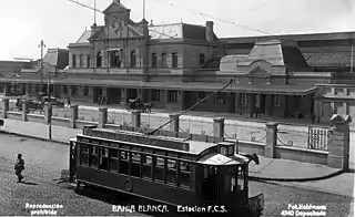 Vista de la estación desde la Av. General Cerri (circa 1930).