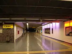 Único acceso y salida de la estación.