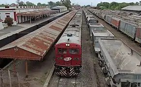 Paso de tren de carga