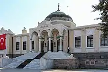 Museo Etnográfico de Ankara, diseñado por el arquitecto Arif Hikmet Koyunoğlu (1925-1928).