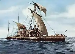 La expedición de Thor Heyerdahl en la Kon-tiki fue un intento imaginativo de arqueología o antropología experimental que pretendía comprobar la posibilidad de viajes entre América del Sur y el Pacífico, basándose en la capacidad de navegación de balsas similares a los «caballitos de totora» del lago Titicaca. No obstante, la interpretación más usual de las evidencias arqueológicas y antropológicas mantiene que el asentamiento original de la población de América se realizó vía terrestre, y de norte a sur, mientras que la de Oceanía se realizó de oeste a este.