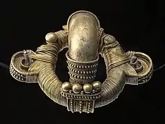 Fíbula anular prerromana de oro del primer Tesoro de Arrabalde, uno de los hitos de la colección del Museo de Zamora