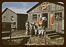 Cantina localizada en Belle Glade, Florida. Fotografiado por Marion Post Wolcott en 1944.