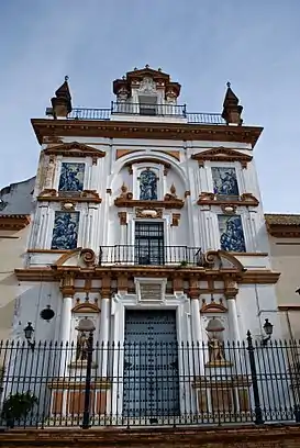 Fachada de la iglesia de San Jorge, del hospital de la Caridad.