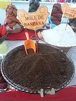 Mole de manzana (mole en polvo)