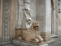 Hipogrifo del duomo de Ferrara.