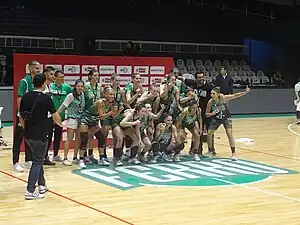 El plantel de Ferro, campeón invicto del apertura.