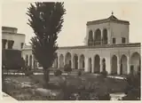 Patio y jardín interior creado por Moulay Abdelaziz (entre 1894 y 1908), situado cerca de la Mezquita y Jardines de Lalla Mina (foto de 1922)