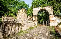 Entrada a la Antigua Finca El Frutal.