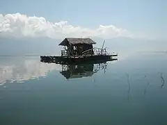 Cabaña de pescador en Oteševo, Macedonia del Norte.