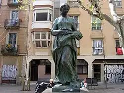 Fuente de Rut (1949), de Josep Maria Camps i Arnau, plaza de la Virreina.