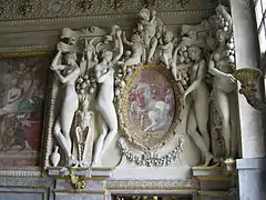 Francesco Primaticcio: Relevos de la Escalera del Rey en el Palacio de Fontainebleau.