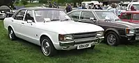 Ford Consul sedán de cuatro puertas