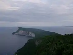 La península hacia el cabo Gaspe, desde Mont Saint-Alban