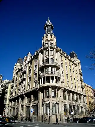 Edificio de la Compañía Transmediterránea, Vía Layetana 2, Barcelona (1917).