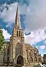 La antigua catedral desde la plaza del Martray