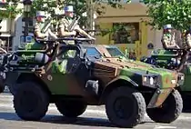 Un moderno vehículo de reconocimiento Panhard VBL francés.