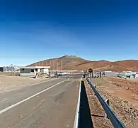 Entrada principal del Observatorio Paranal.