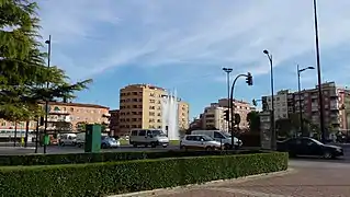 Vista de la plaza desde el parque de la Carretera de Madrid