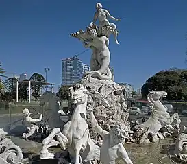 Conjunto escultórico la Nereidas, de la famosa escultura Lola Mora.