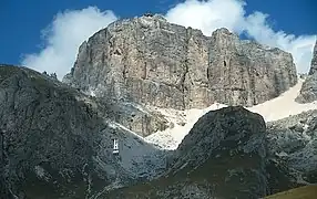 El teleférico que va al Pordoi