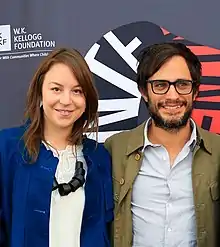 Gael García Bernal y Elena Fortes