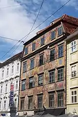 Fachada de la Gemaltes Haus [Casa pintada], también conocida como "Herzogshofs" en Graz