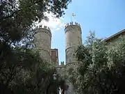 Las dos torres de la Porta Soprana