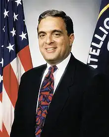 George Tenet sirvió de 1996 a 2004, nació el 5 de enero de 1953 (edad 71 años)