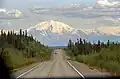 Mount Drum y la autopista Glenn.