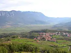 El pueblo de Goče y las colinas de Vipava