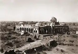 Jama Mosque Gulbarga (1367), fotografiada en 1880.