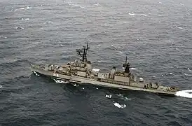 El destructor griego HS Kanaris (D-212) en 1988
