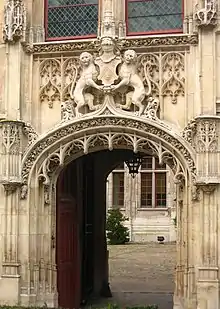 Hôtel de Bourgtheroulde, comienzos del siglo XVI, Rouen.