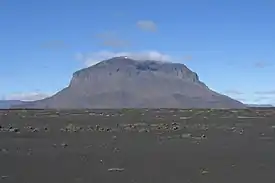 Vista del Herðubreið, una tuya en Islandia