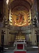 Interior de la Iglesia del Sagrado Corazón (Berlín, Alemania).