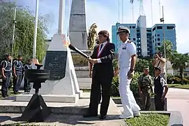 Ceremonia en memoria de los héroes de esa ciudad durante la Guerra del Pacífico en el Siglo XIX en la Plaza de Armas