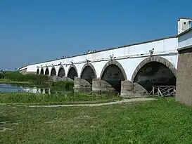 El puente de los Nueve Arcos