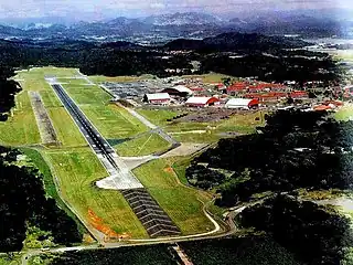 La base de la Fuerza Aérea Howard en 1970; fue entregada al gobierno panameño el 1 de noviembre de 1999.