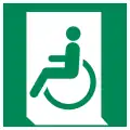 E026 – Salida de emergencia para personas que no pueden caminar o con discapacidad para caminar (izquierda)