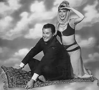 Larry Hagman y Barbara Eden.