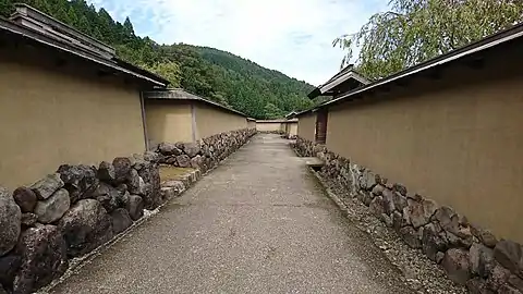 Una calle de la ciudad recreada.