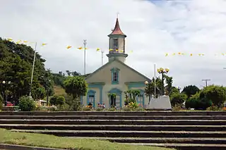 Iglesia y plaza de Carelmapu