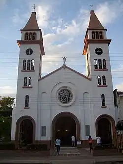 Iglesia de la Santísima Trinidad de Puerto Salgar.