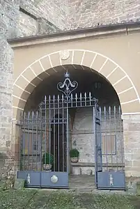 Pórtico de la iglesia