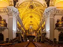 Vista de la nave principal desde el altar.