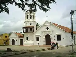 Iglesia de Santa Bárbara, construida en 1613.