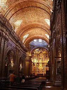 Iglesia de la Compañía (Quito), calificada de ascua de oro.