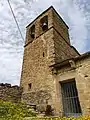 Torre (S. XVII) con ventana románica