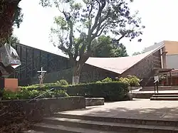 Paraboloide hiperbólico: La capilla de Nuestra Señora de la Soledad del Altillo de Félix Candela, 1955.